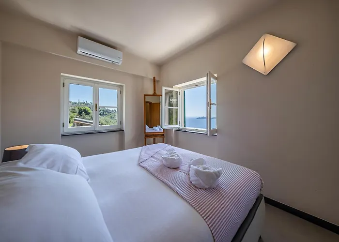 Dufour 1 Lusso, Spazio E Vista Mare זואליי